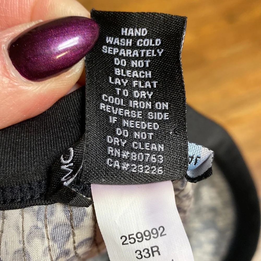 Gorgeous MODA International Snakeskin Look Leggings - Picture 5 of 5